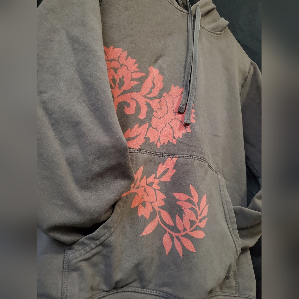 Woman's Patagonia sweatshirt